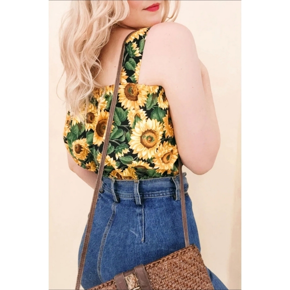 Vintage Sunflower Handmade Crop Top / Cropped Top Made from 90s Vintage Fabric - Picture 10 of 12